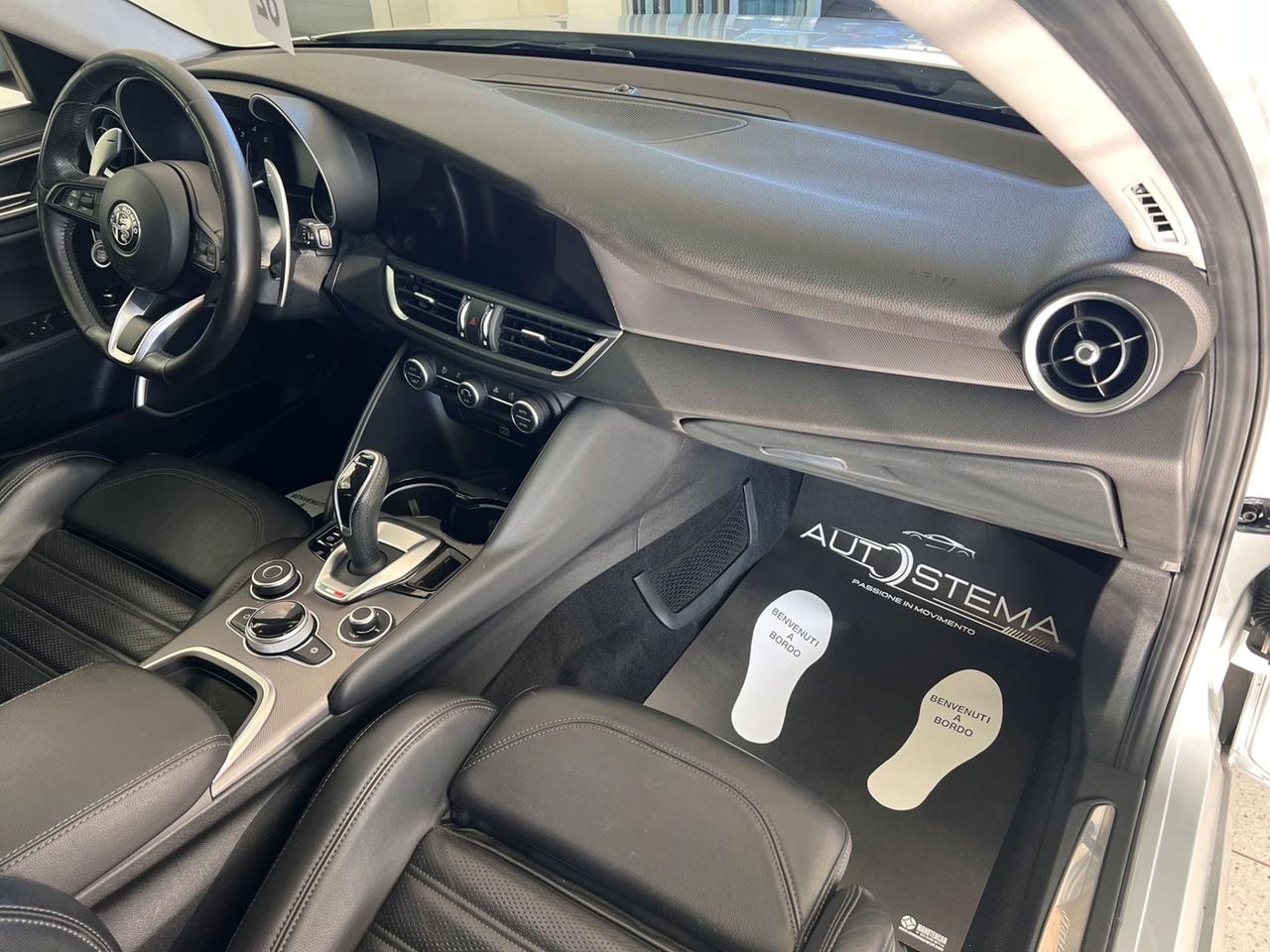 ALFA ROMEO Giulia 2020 2.2 Veloce Q4 210 cv auto - STORICO TAGLIANDI