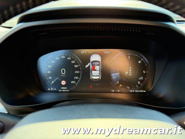 VOLVO XC40 D3 Geartronic Momentum