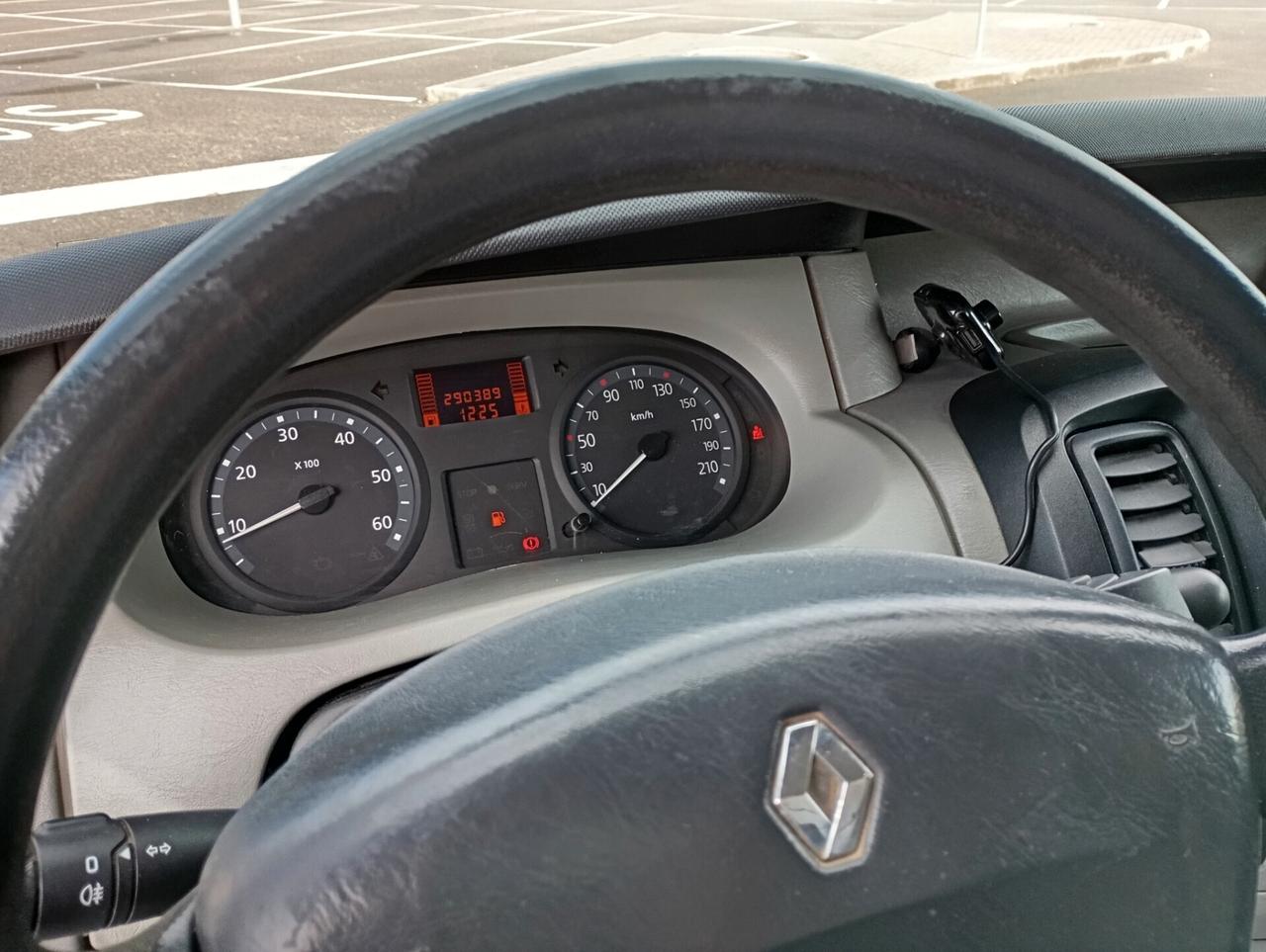 Renault Trafic T29 2.0 dCi/115 PL-TA Furgone