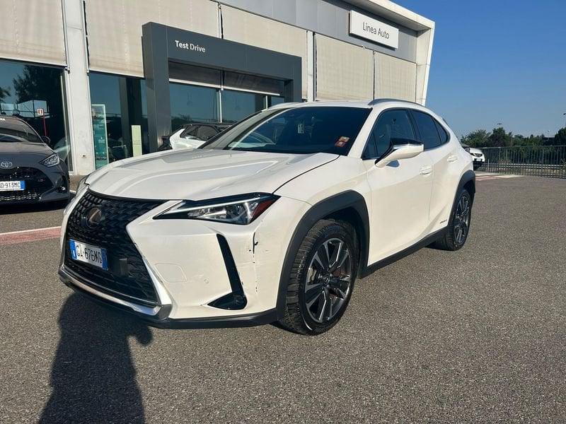 Lexus UX Hybrid Premium 4WD