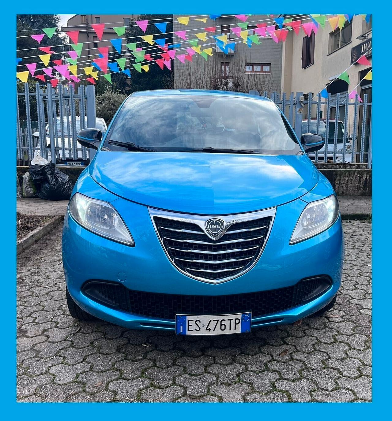 Lancia Ypsilon 0.9 TwinAir 85 CV Elefan/Blu-2013