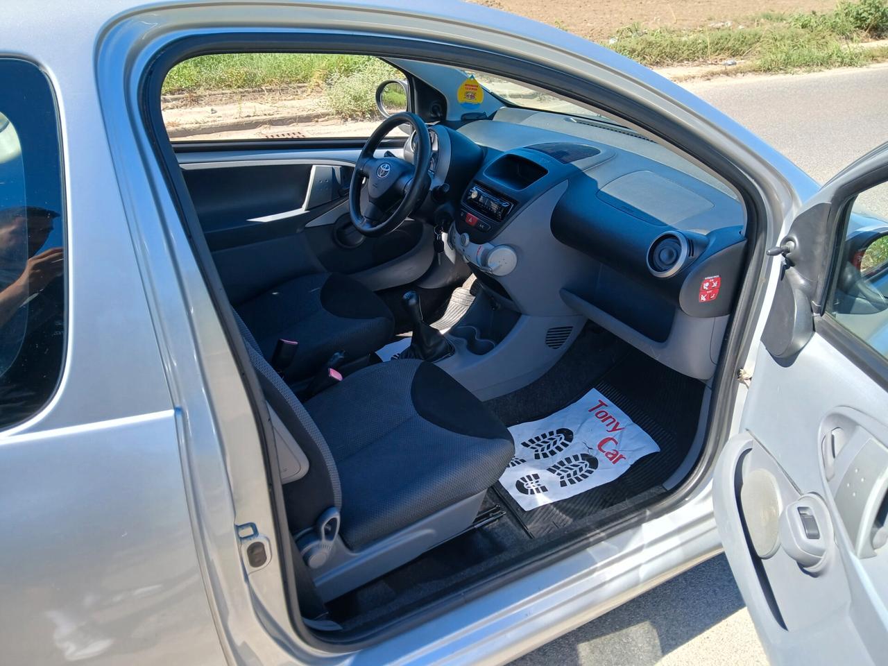 Toyota Aygo 1.0 12V VVT-i 3 porte Sol anno 2008