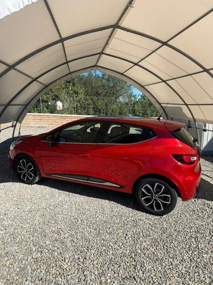 Renault Clio TCe 12V 90 CV 5 porte Moschino Intens