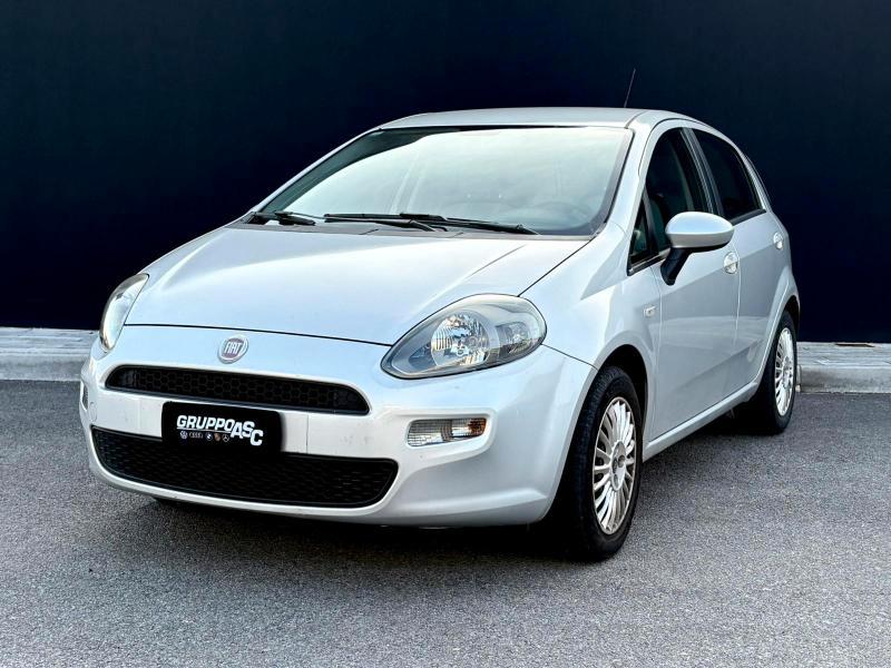 Fiat Punto 5 Porte 1.2 BENZ 69 CV Lounge ADATTA NEOPATENTATI