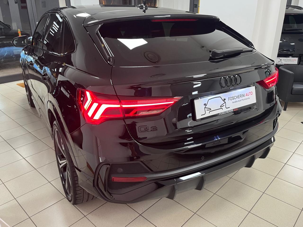 Audi Q3 SPB 35 TDI S-Line TOTAL BLACK!!