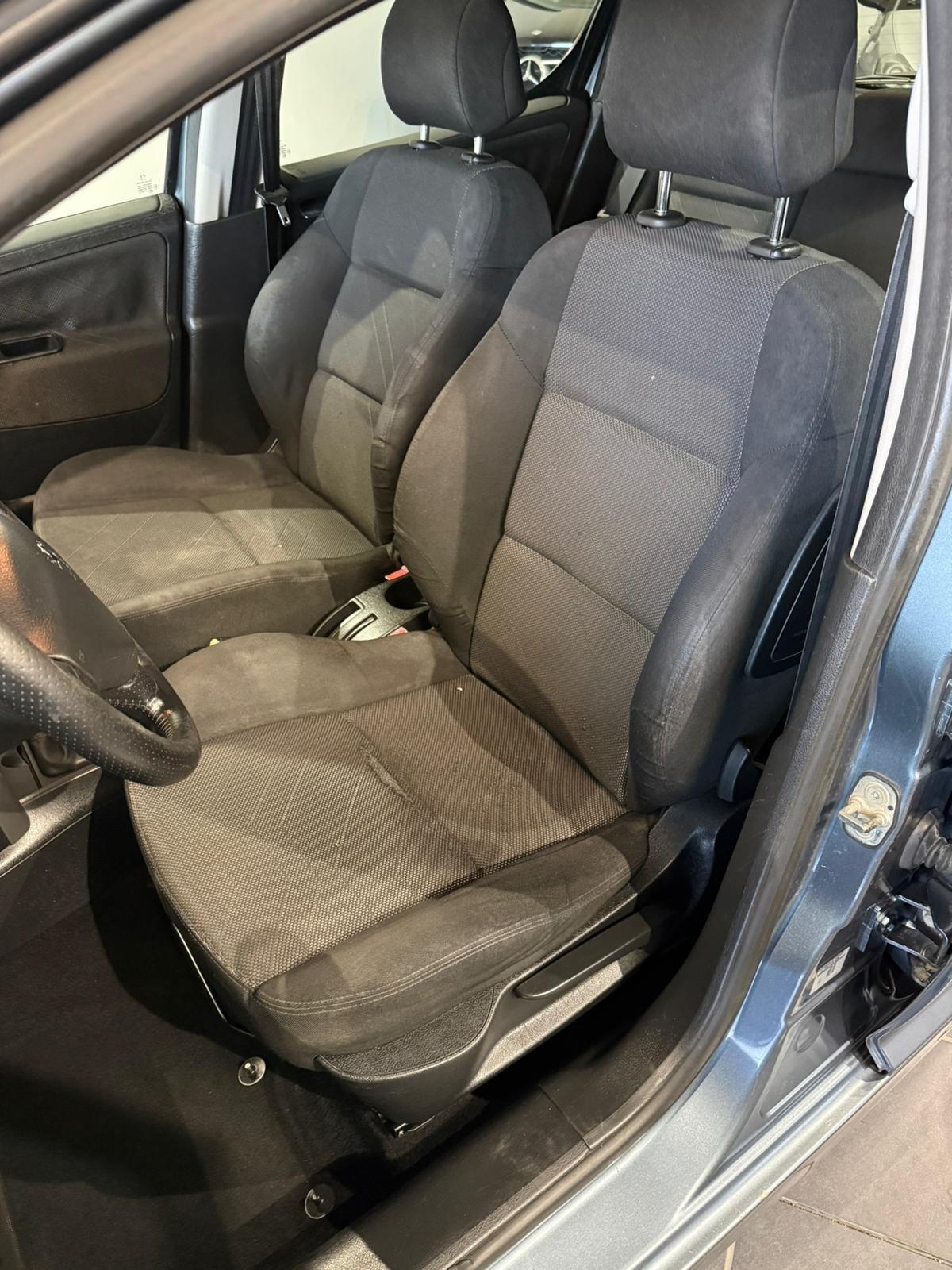 Peugeot 207 1.6 HDi -NEOPATENTATI