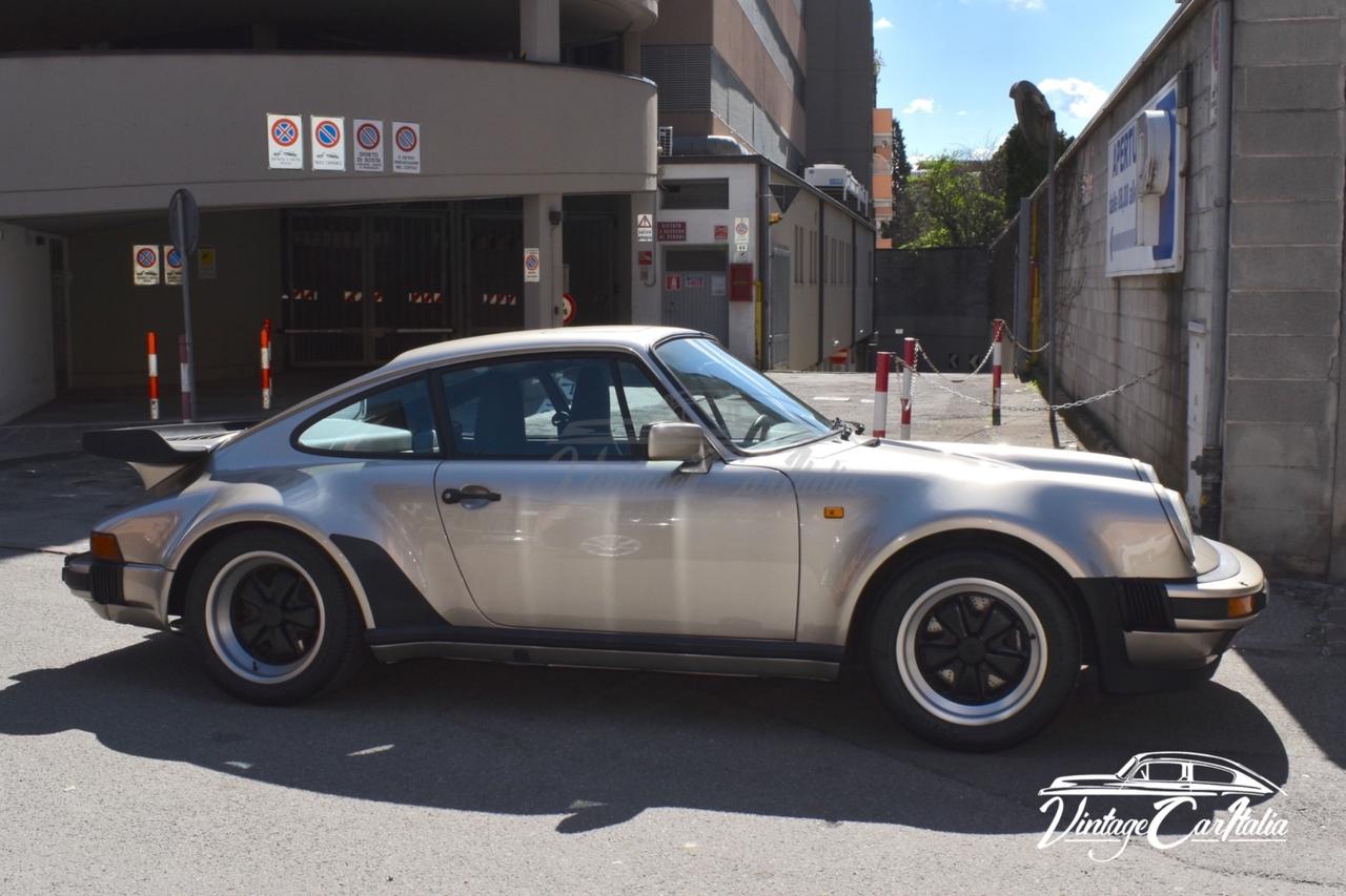 Porsche 930 Turbo
