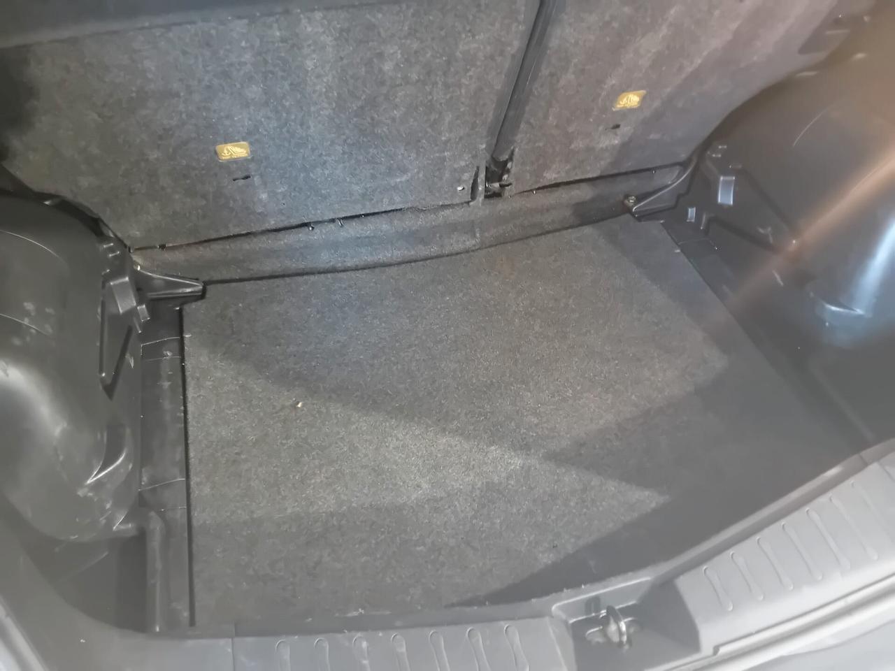 Nissan Note (GPL NUOVO)