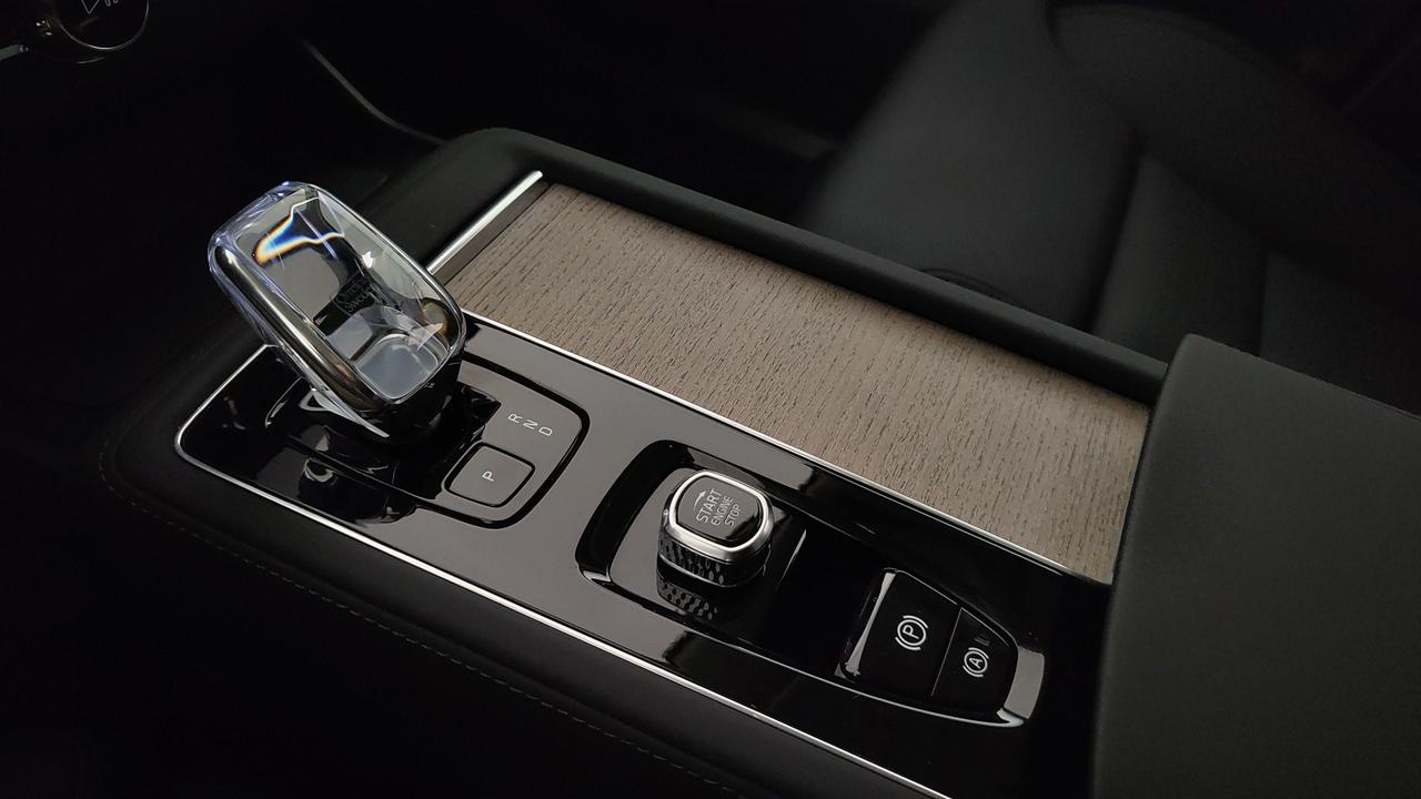 VOLVO XC90 2.0 t8 phev Ultra Dark awd 7p.ti auto