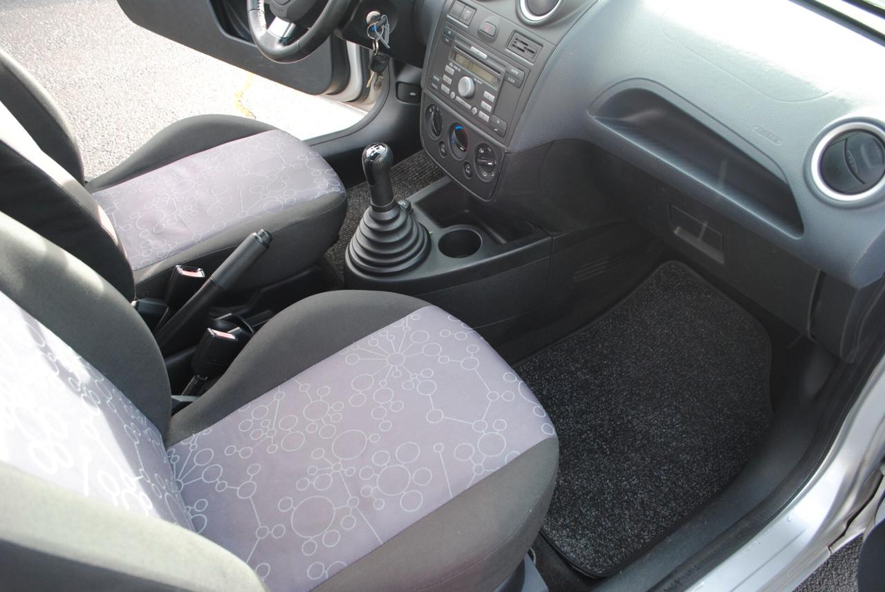 FORD FIESTA 1.2 75 CV OK NEOPATENTATI