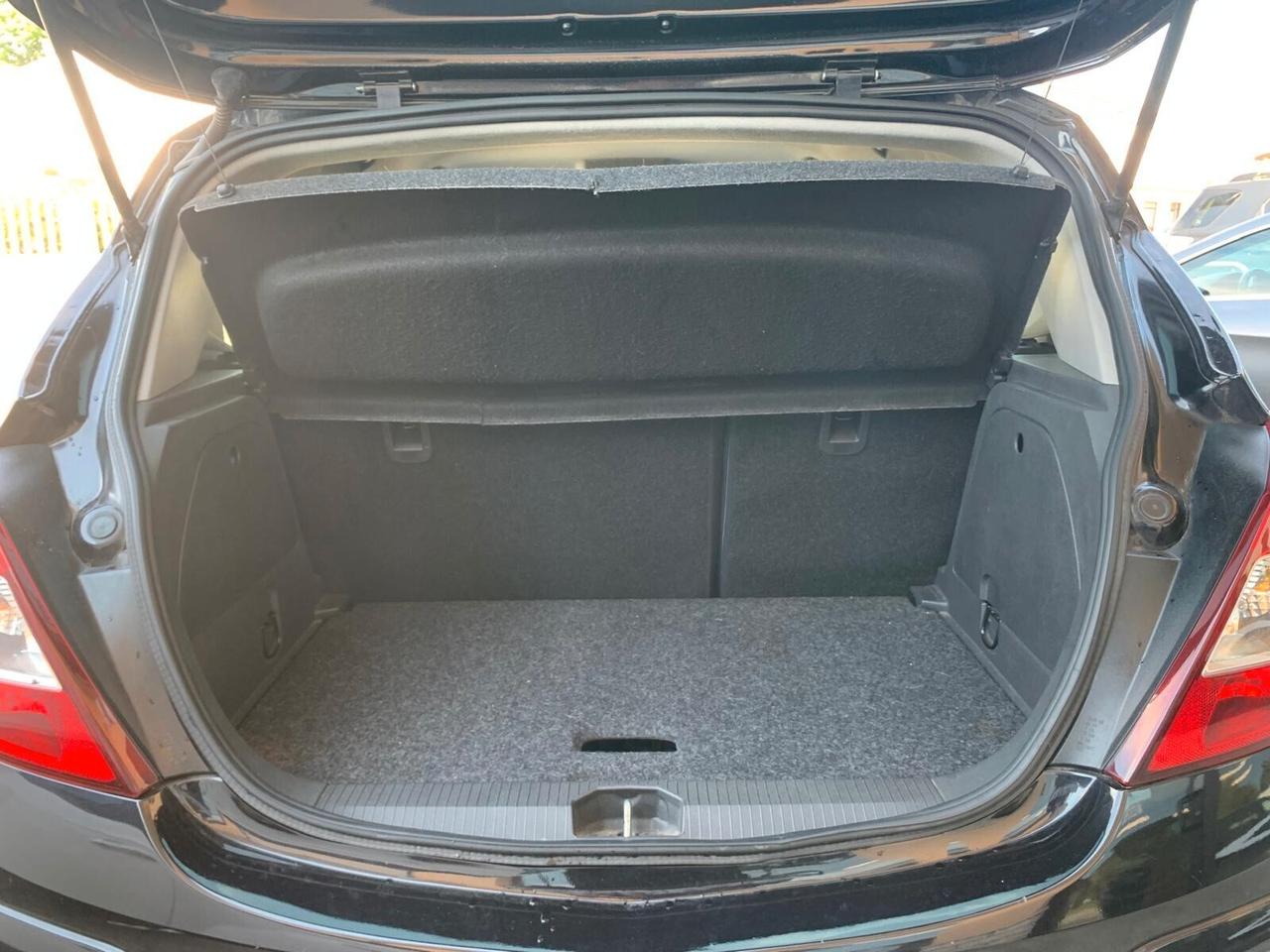 Opel Corsa 1.2 benz Catena Neopat. Unicoprop.