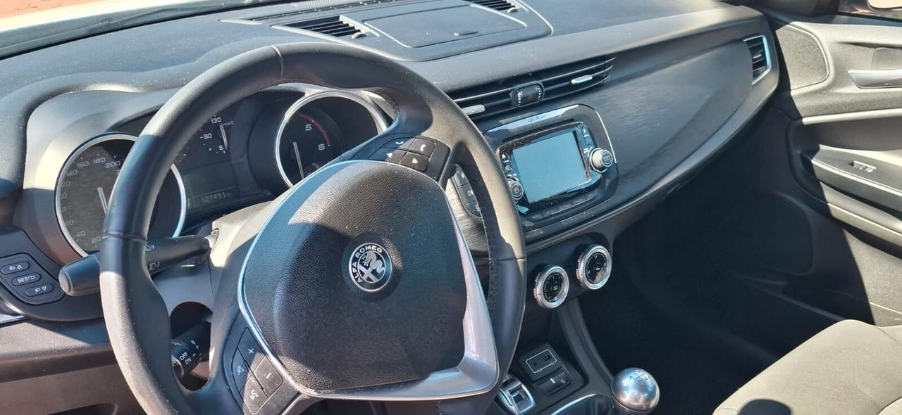Alfa Romeo Giulietta 1.6 JTDm 120 CV Super neopatentati diesel