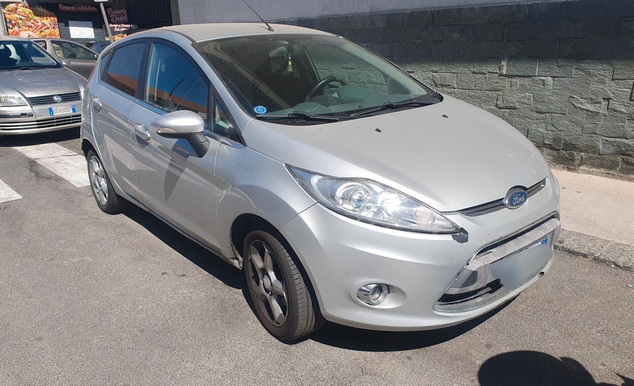 Ford Fiesta 1.2 82 CV 5 porte MOTORE DA SOSTITUIRE