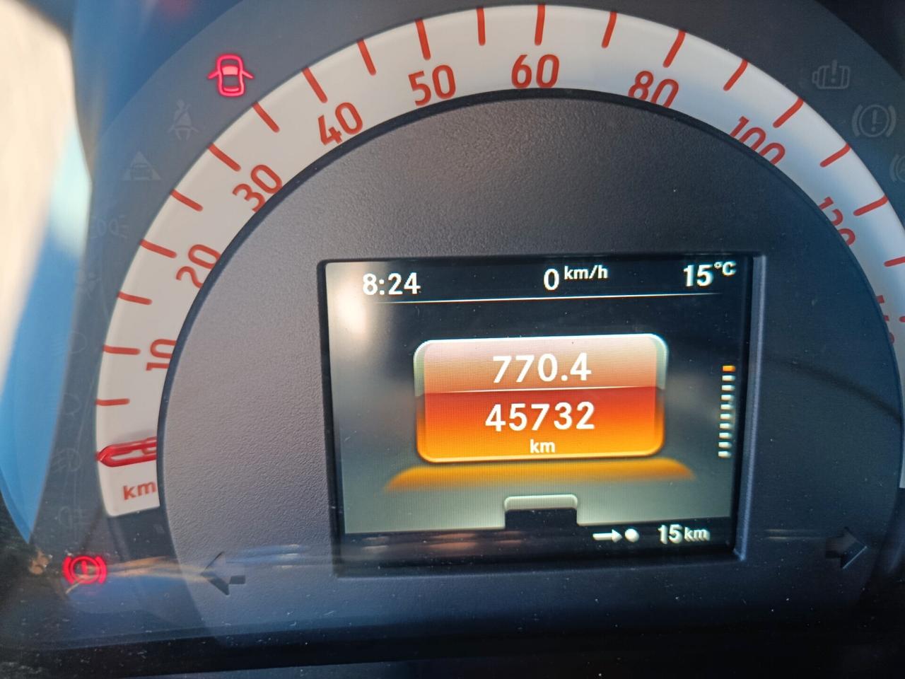 Smart ForFour EQ Pulse