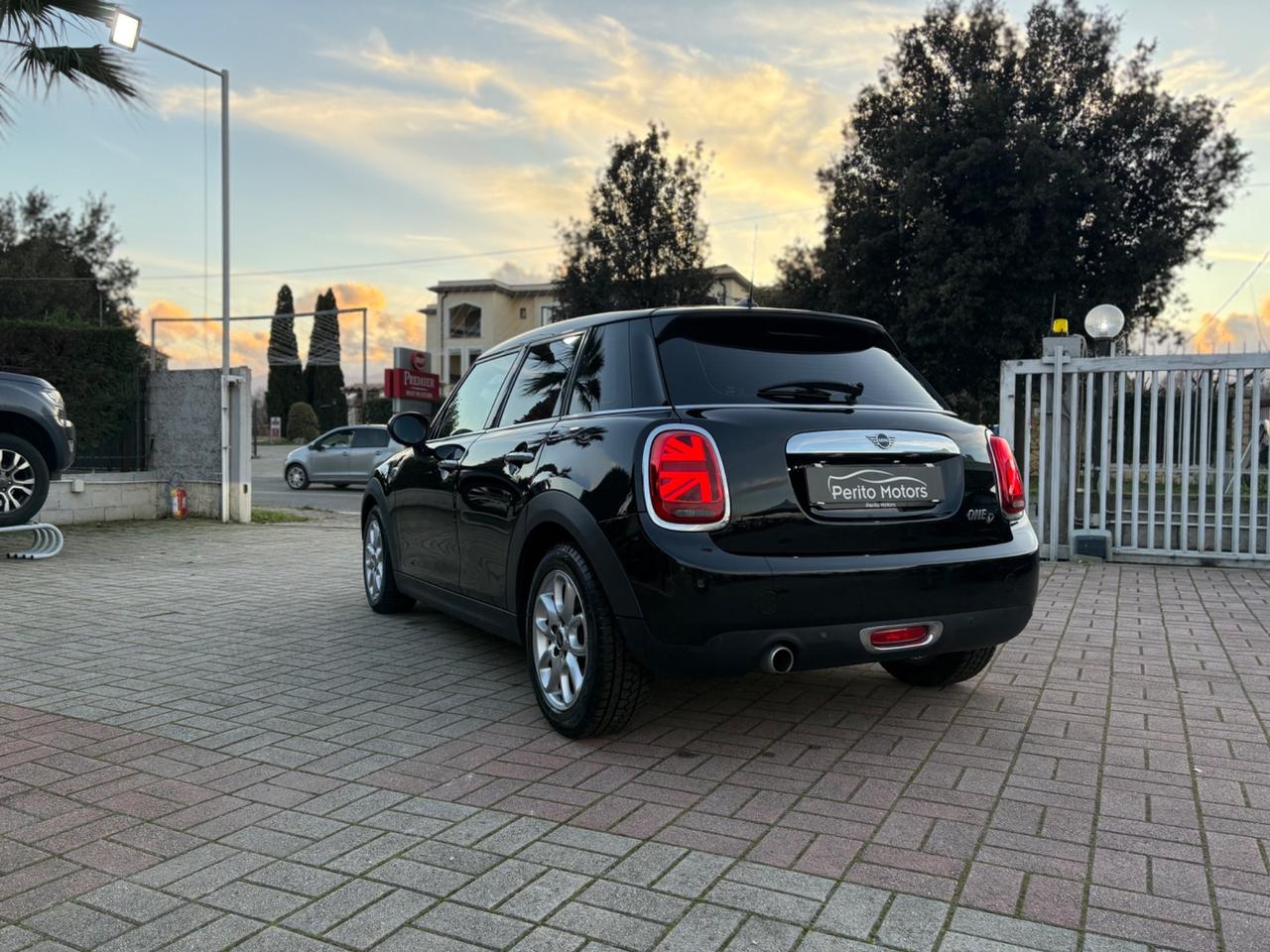 Mini 1.5 Cooper D 5 porte