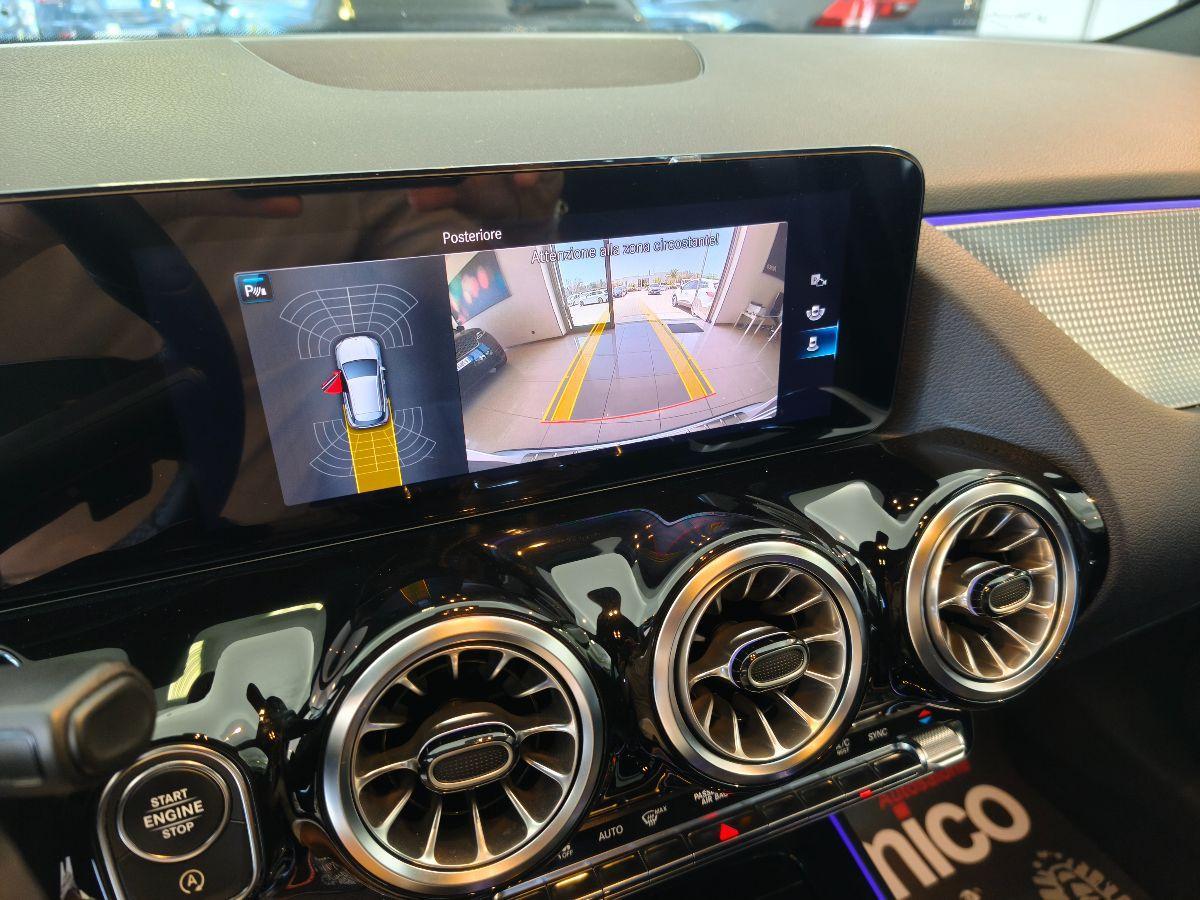 MERCEDES Classe GLA 200 d Automatic Sport Plus Luci/Led/Cokpit
