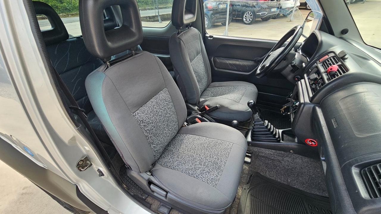 Suzuki Jimny 1.3i 16V cat 4WD JLX