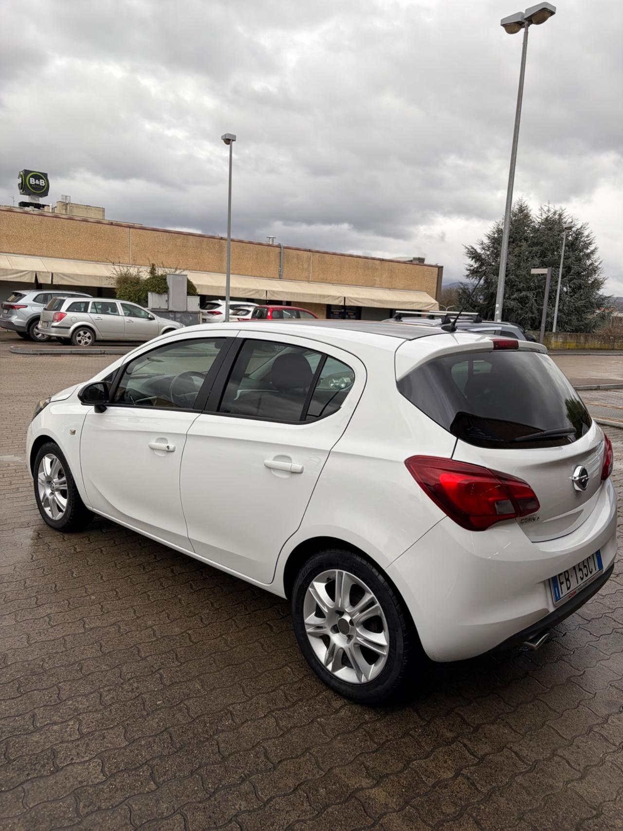 Opel Corsa 1.4 90CV GPL Tech 5 porte b-Color