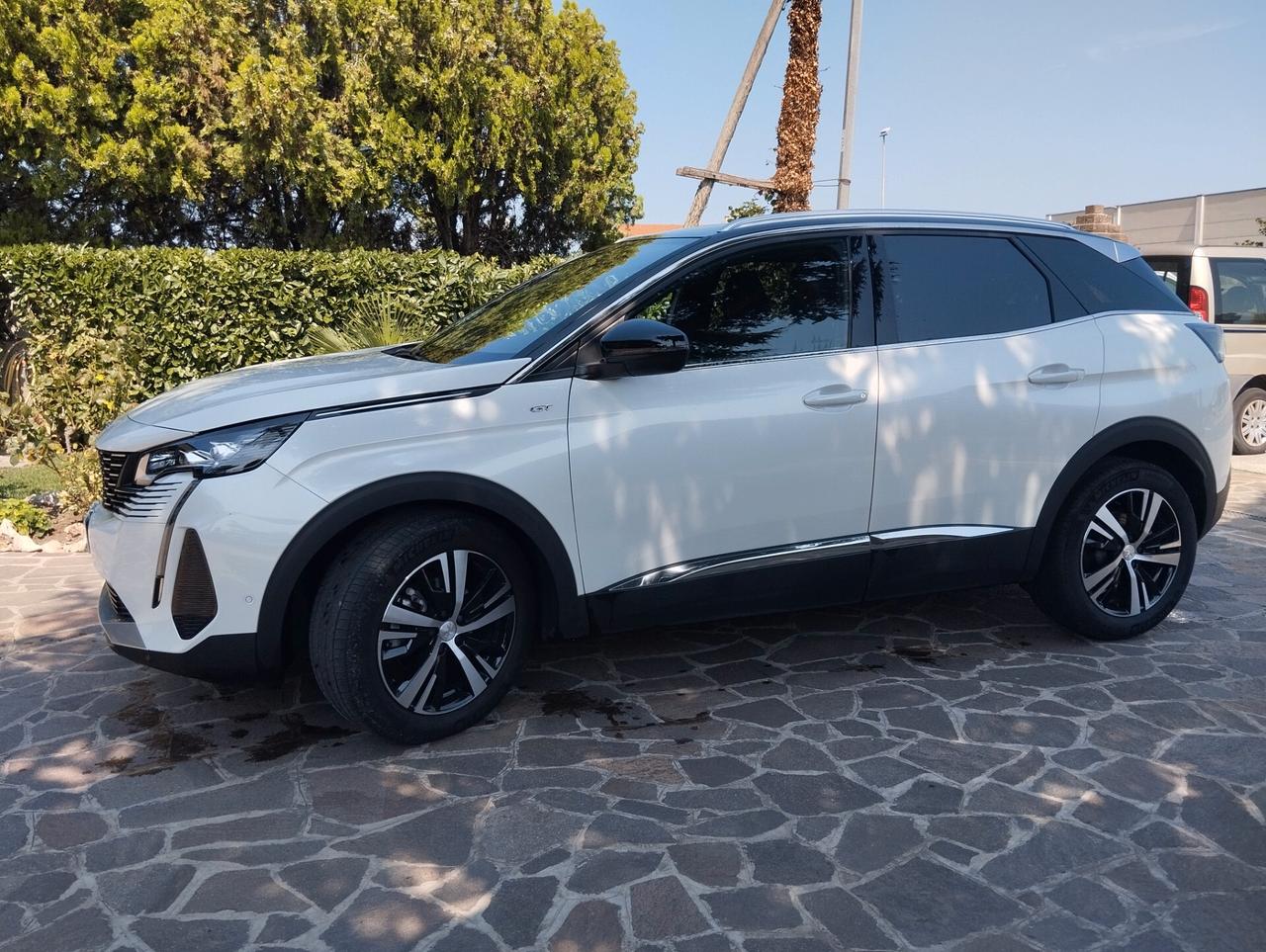 Peugeot 3008 BlueHDi 130 S&S EAT8 GT