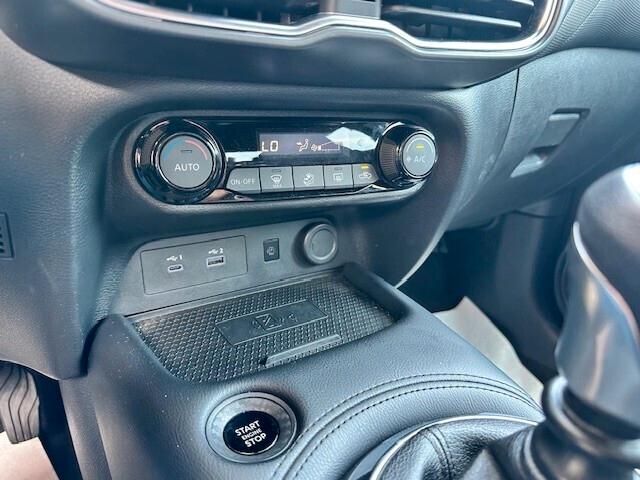 Nissan Juke 1.0 DIG-T 114 CV N-Connecta12/24 12.000KM