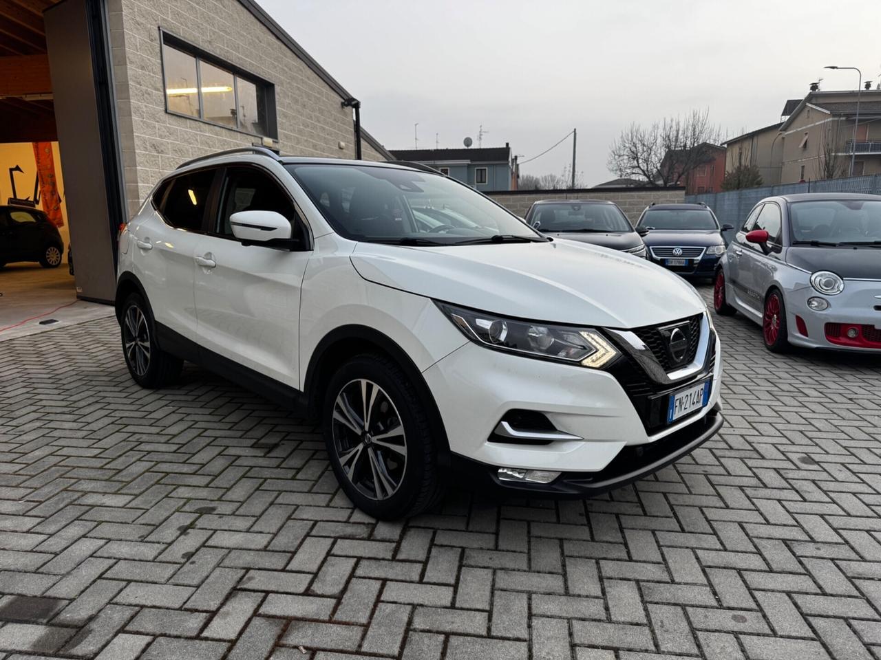 Nissan Qashqai 1.2 DIG-T N-Connecta