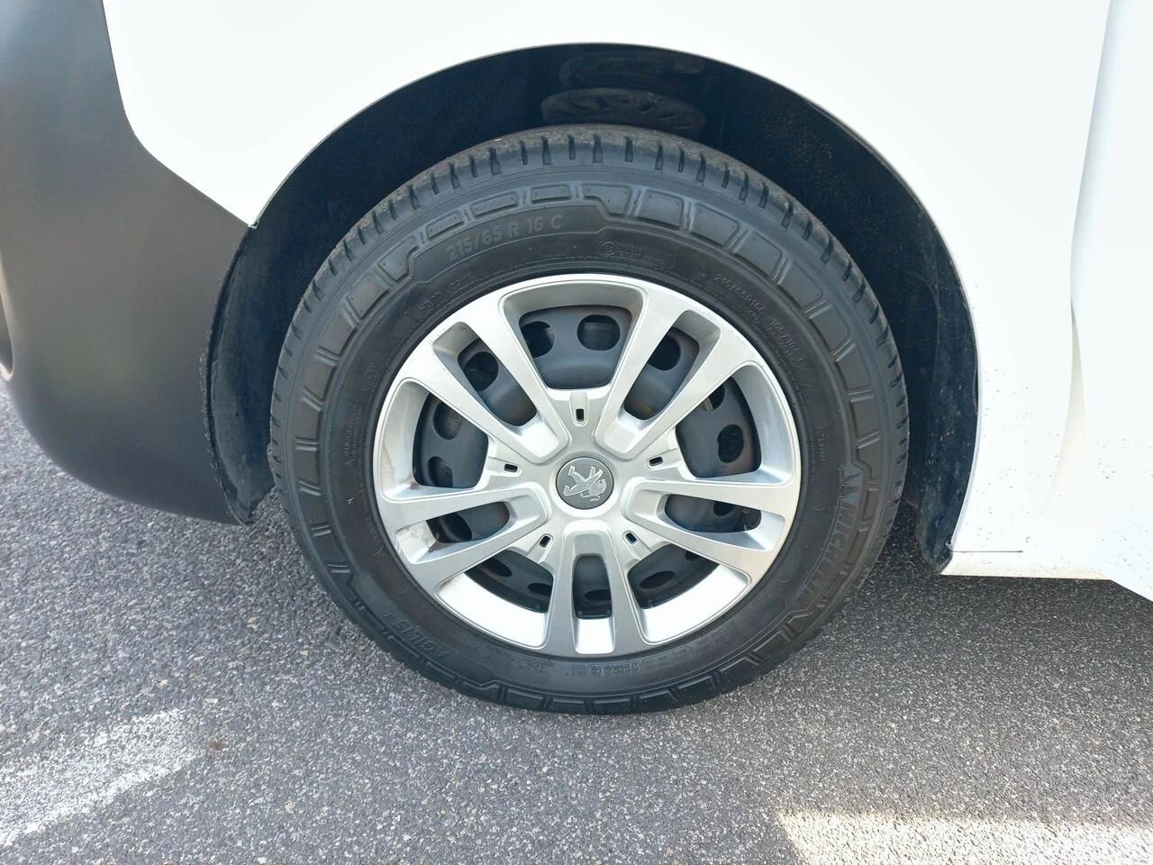 Peugeot Expert 75kwh 136cv Premium Standard