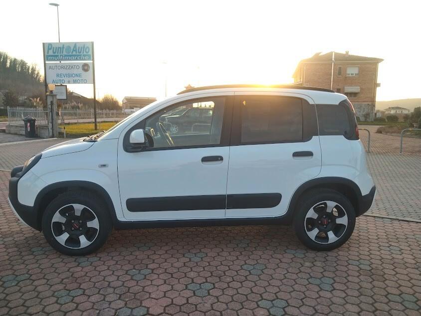 Fiat Panda 1.0 FireFly S&S Hybrid MOD. Cross * SENZA VINCOLO DI FINANZIAMENTO *