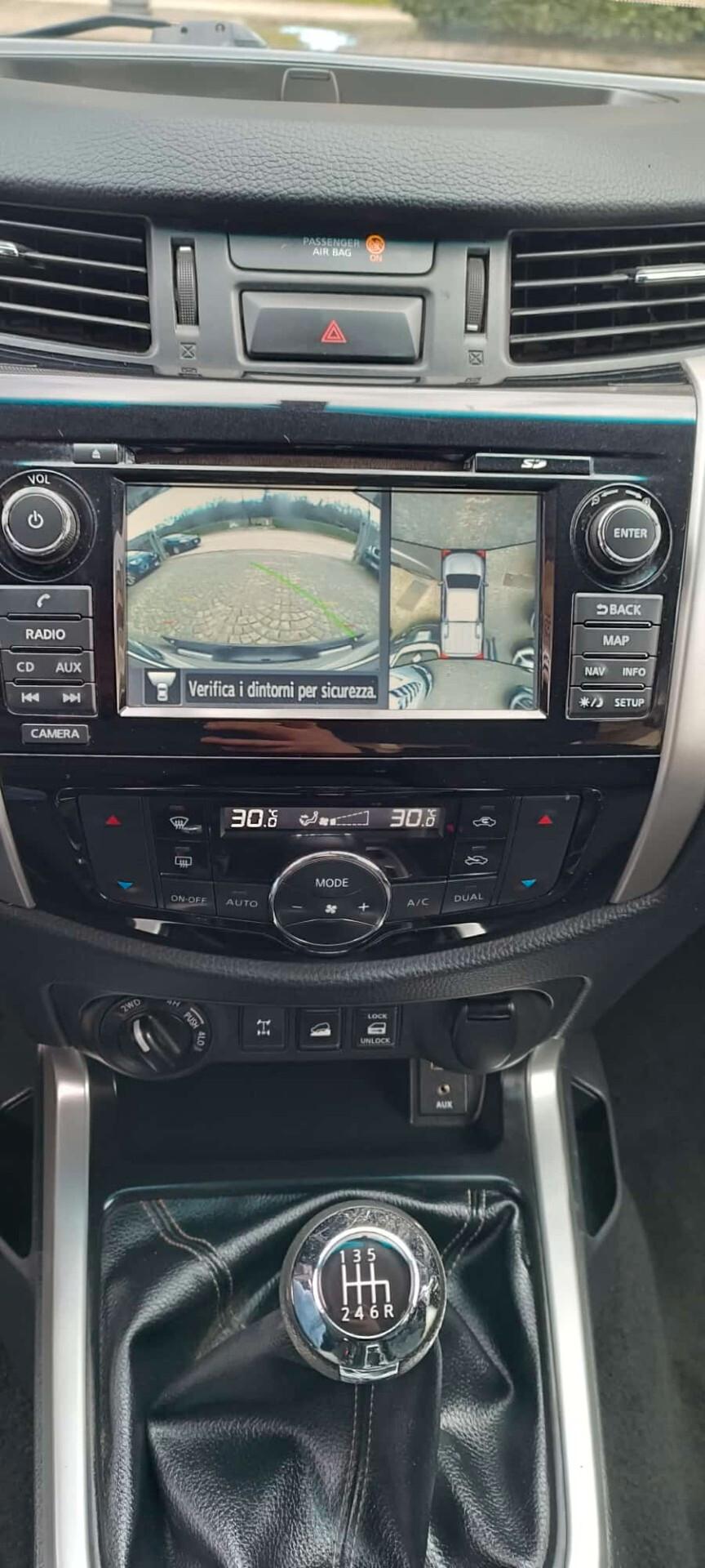 Nissan Navara 2.3 dCi 4WD Double Cab N-Connecta