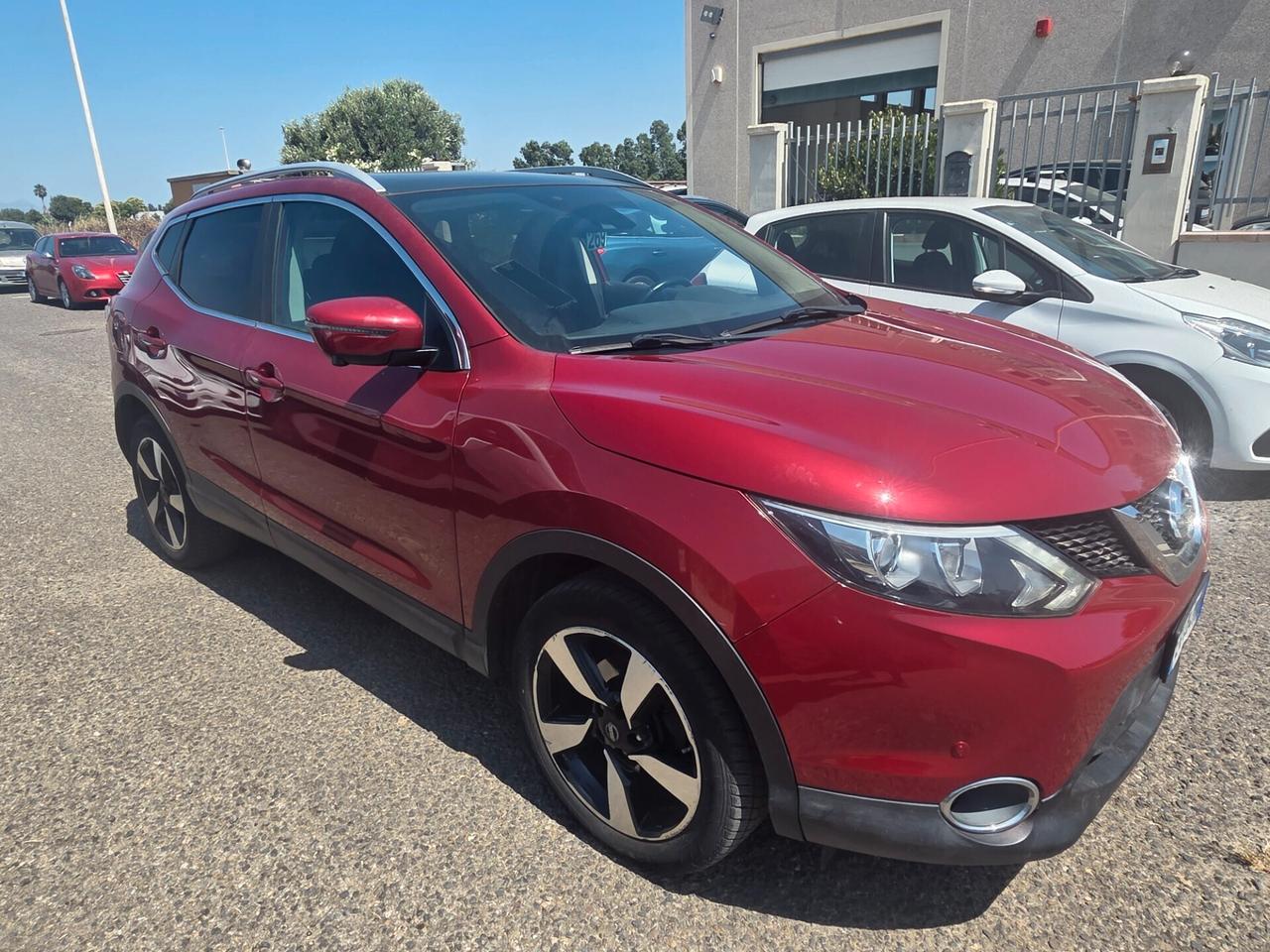 Nissan Qashqai 1.6 dCi 2WD Tekna Aut Tetto Panoram