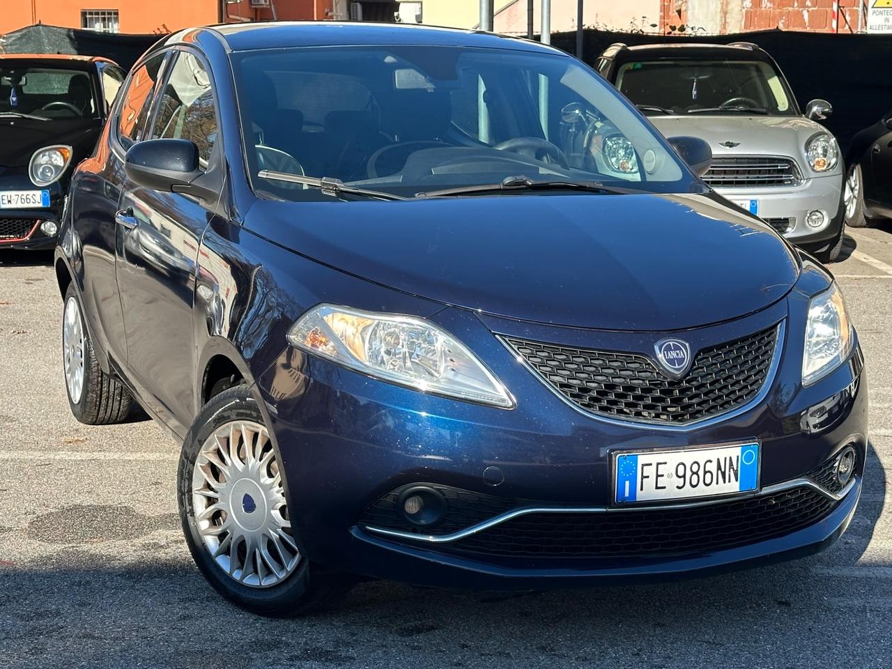 Lancia Ypsilon 1.2 69 CV 5 porte Gold
