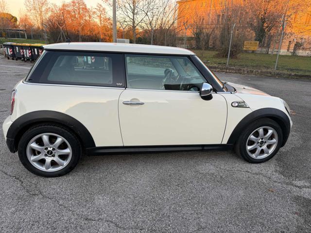 MINI Cooper 1.6 16V Cooper senza nessun lavoro da fare