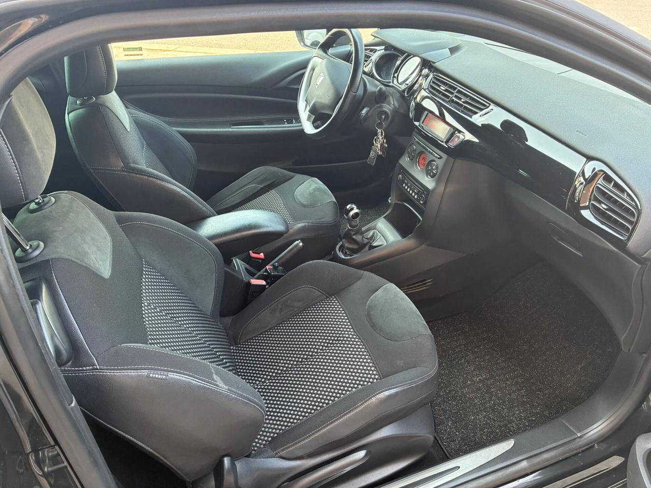 DS 3 1.4 VTi Chic NEOPAT.