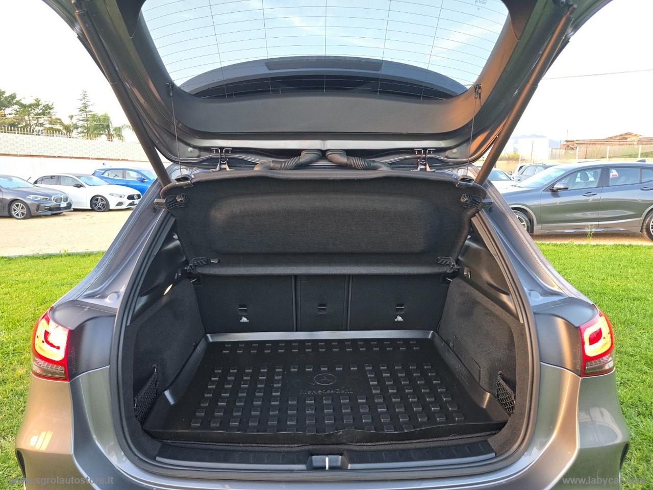 MERCEDES-BENZ GLA 180 d Automatic Premium TETTUCCIO
