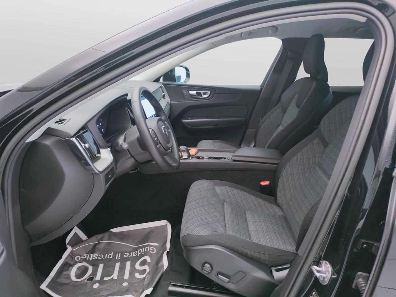 VOLVO XC60 II 2022 - XC60 2.0 b4 Core awd auto