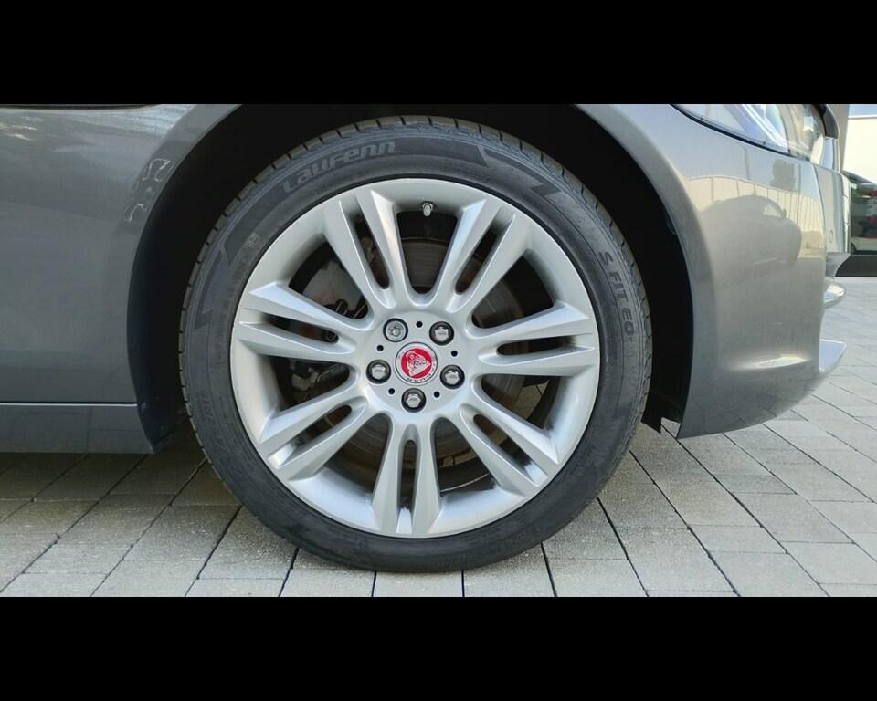 Jaguar XE Berlina 2.0 D I4 R-Sport AWD Auto