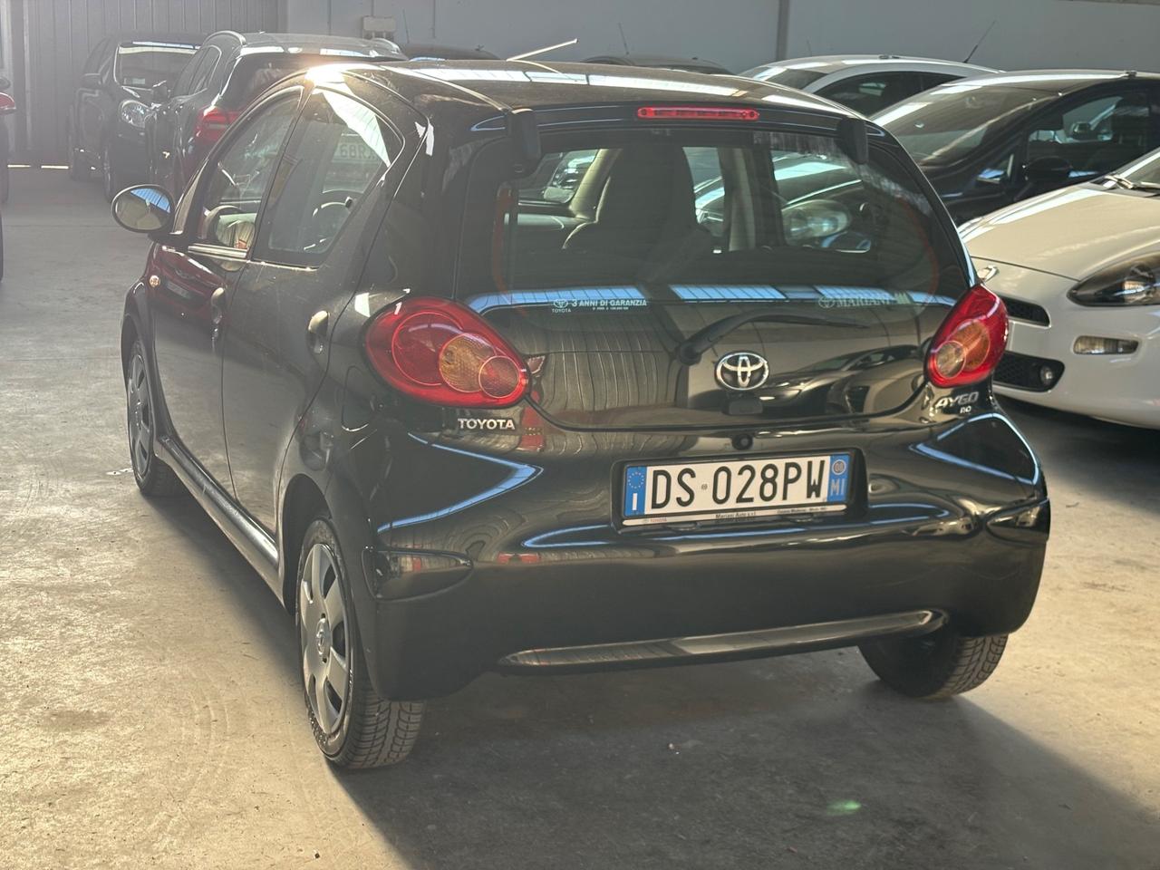 Toyota Aygo 1.0 12V VVT-i 5 porte Now