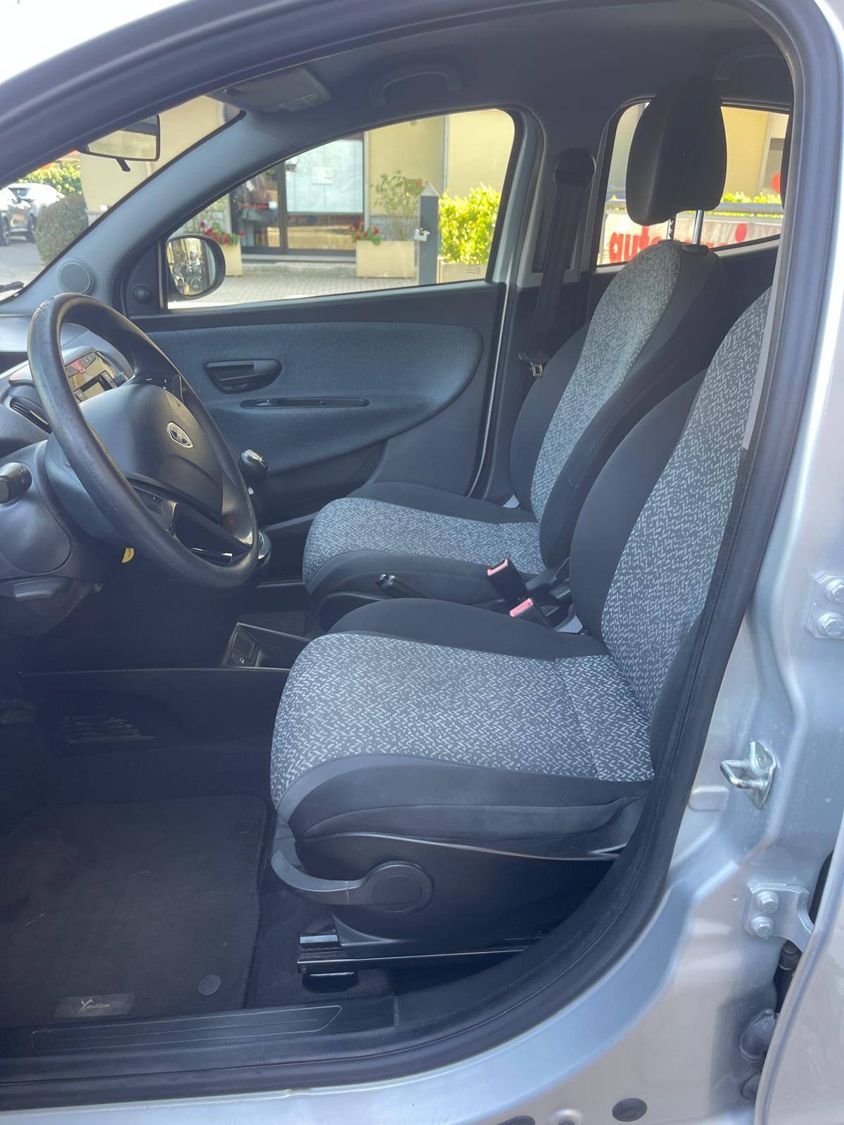 Lancia Ypsilon 1.2 69 CV 5 porte GPL Ecochic Elefantino Blu
