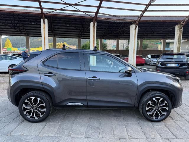 TOYOTA Yaris Cross 1.5 Hybrid 5p. E-CVT AWD-i Lounge
