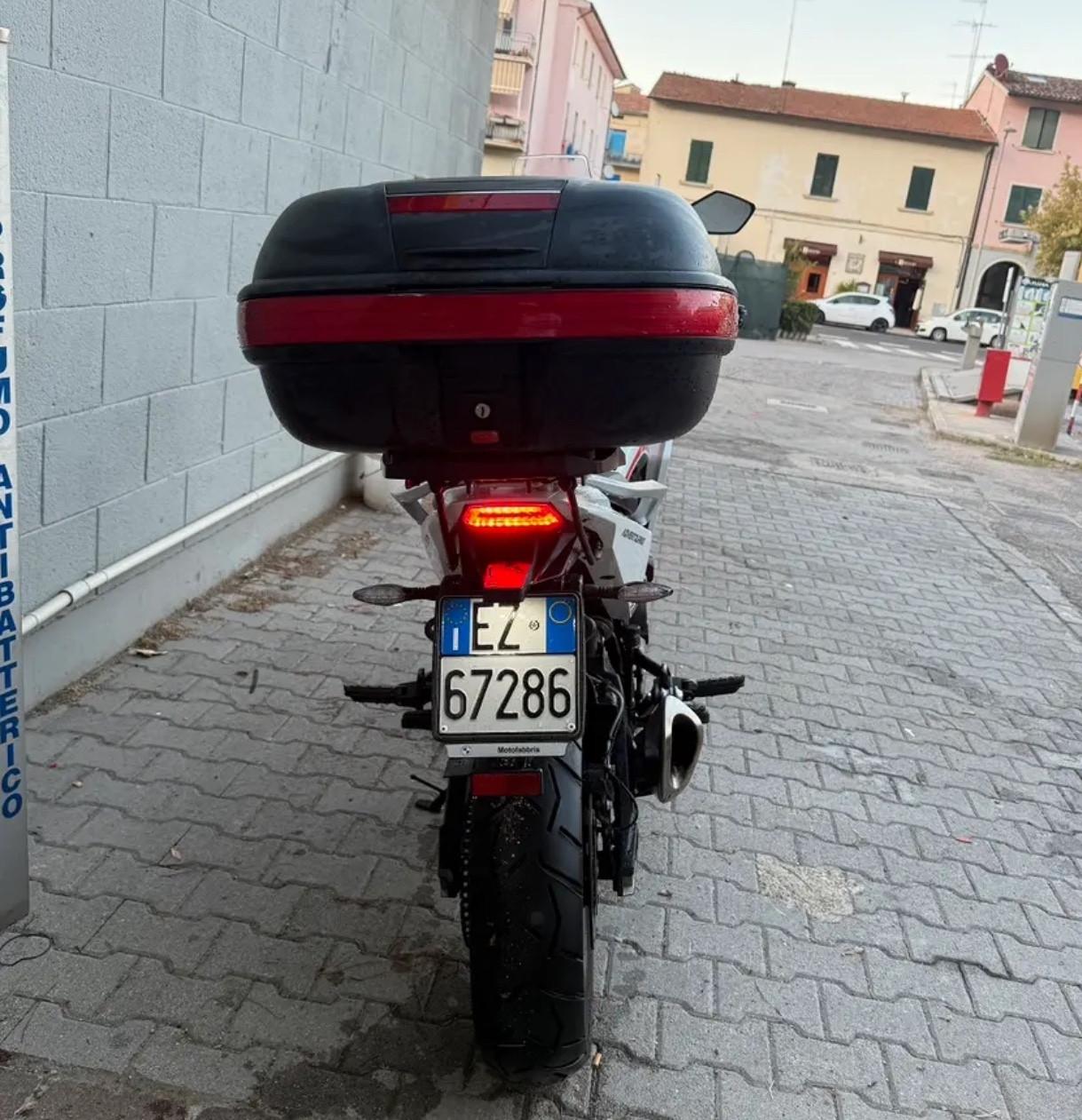 Moto Morini X-Cape 649