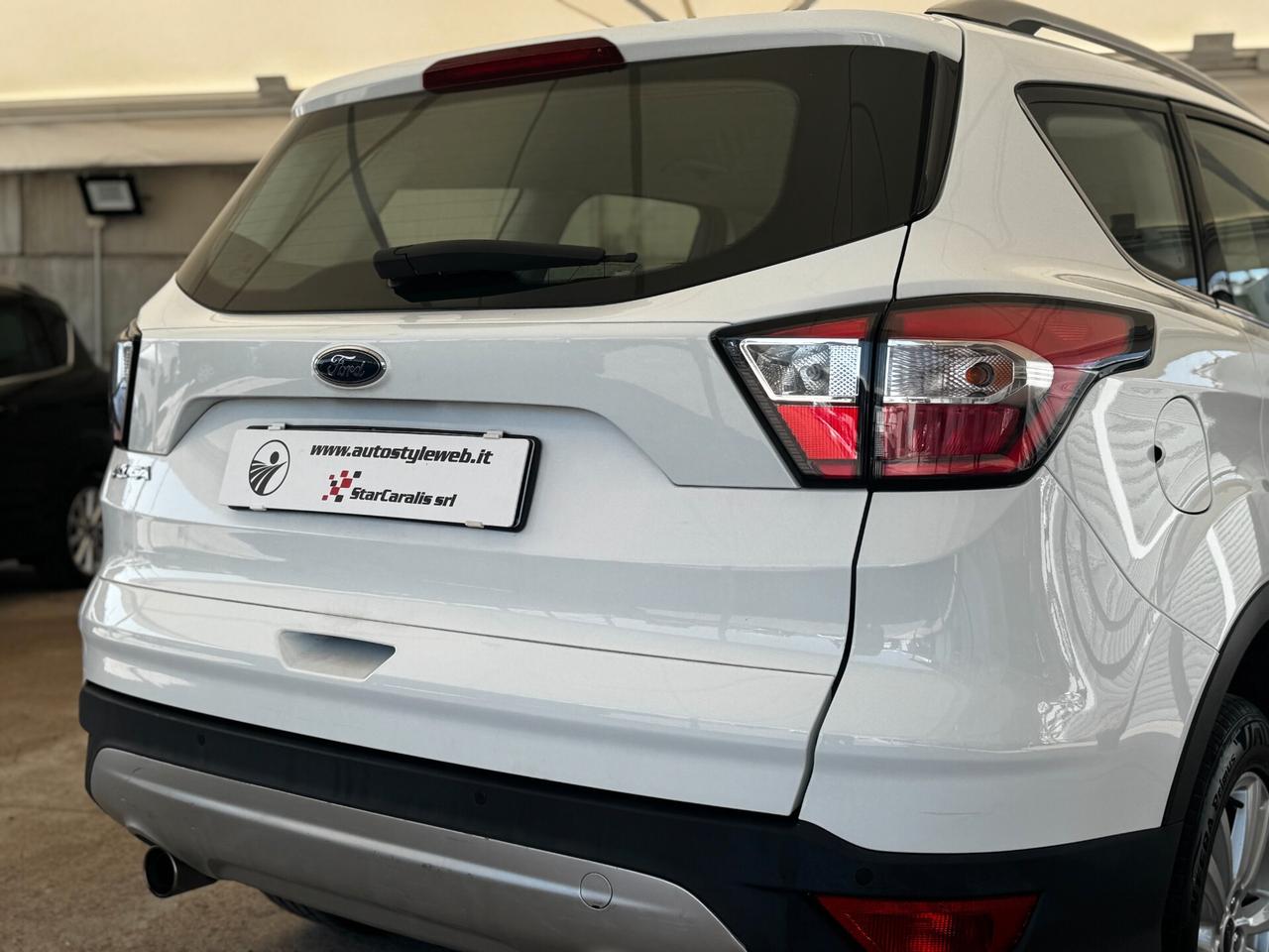 Ford Kuga 1.5 TDCI 120 CV 2WD Plus - 2018