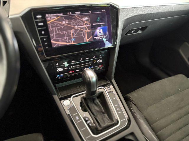 VOLKSWAGEN Passat Variant 2.0 TDI SCR EVO DSG ELEGANCE