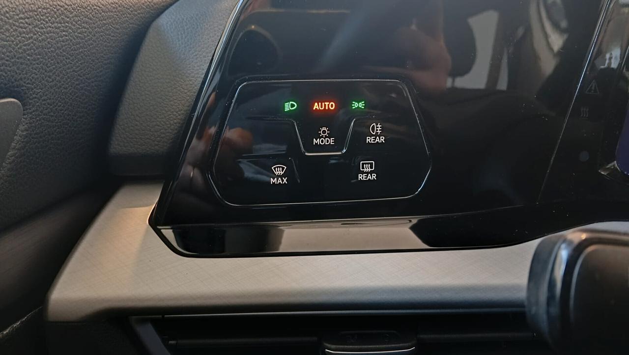 Volkswagen Golf 1.0 eTSI EVO DSG Life