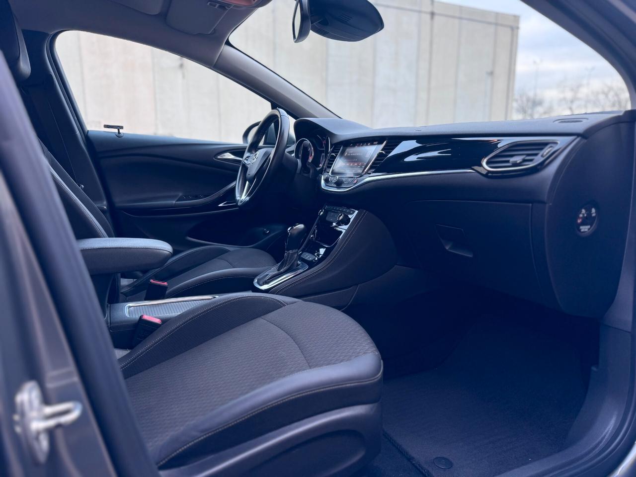 Opel Astra 1.6 CDTi 136CV aut. Sports Tourer Innovation