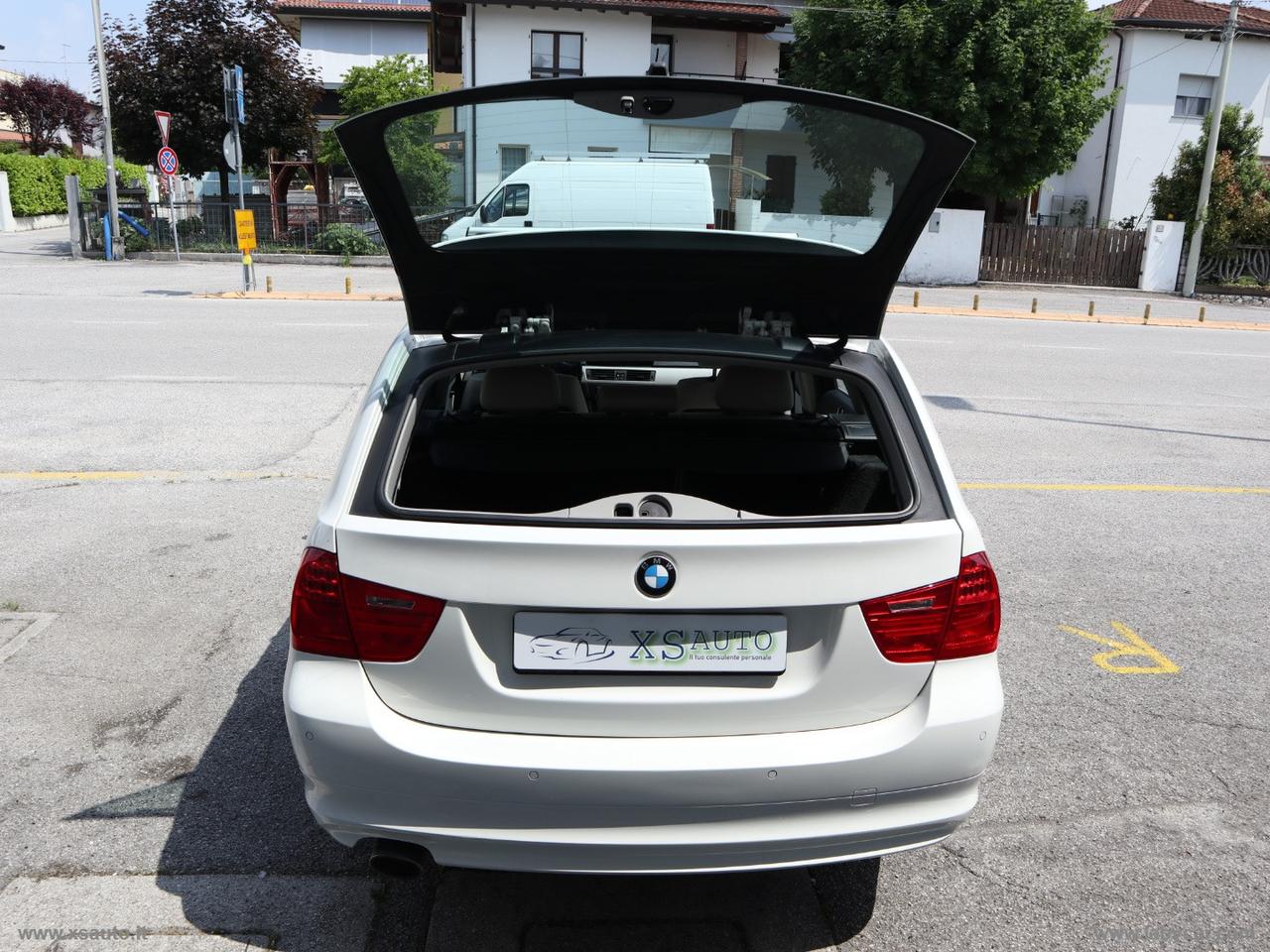 BMW 320d xDrive Touring Attiva