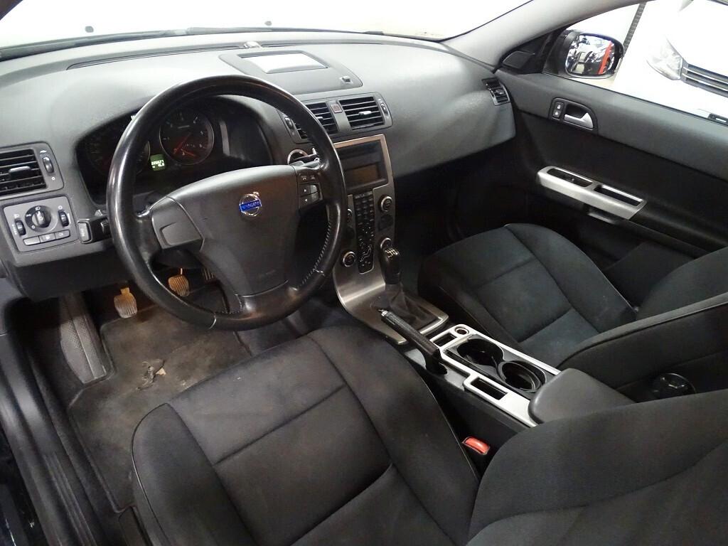 Volvo V50 2.0d Momentum 136 CV NEOPATENTATO