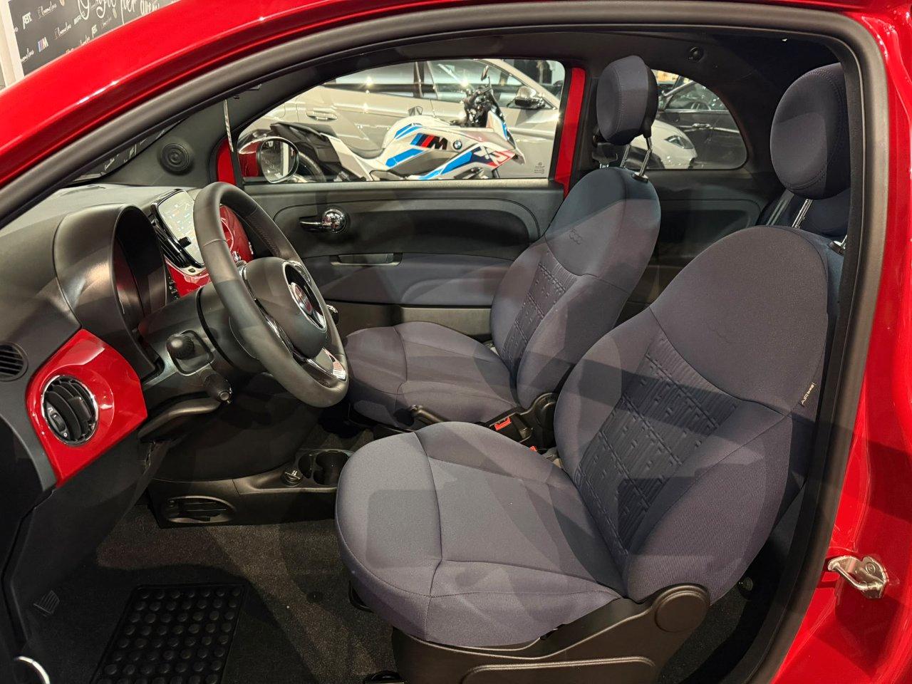 Fiat 500C 1.0 Hybrid Red