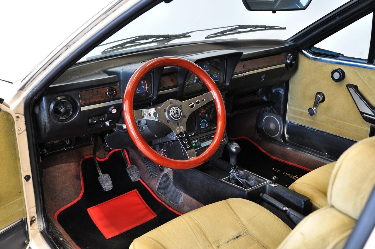Alfa Romeo Alfetta GTV 2.0 122cv