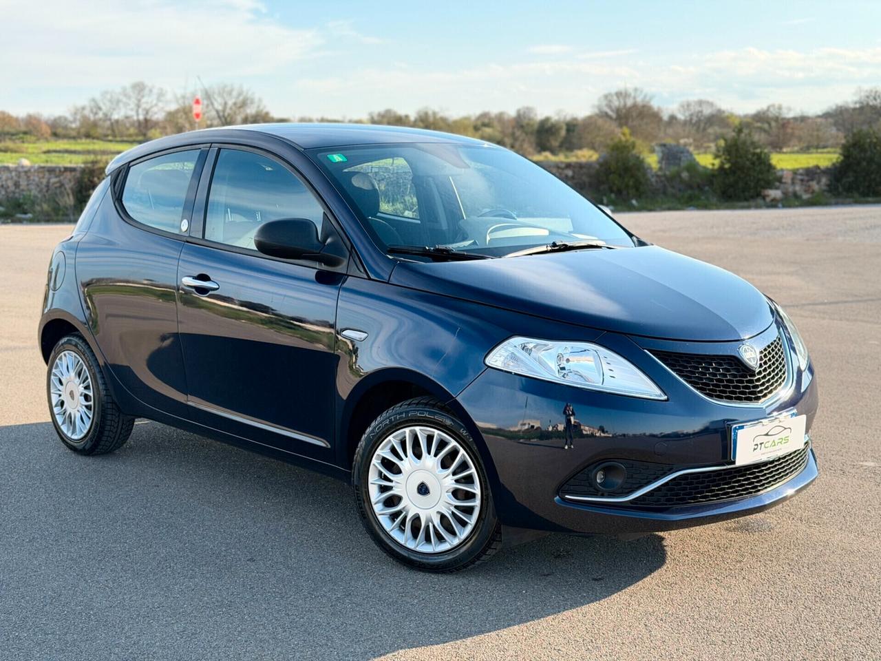 Lancia Ypsilon 1.2 69 CV 5 porte GPL Ecochic Gold