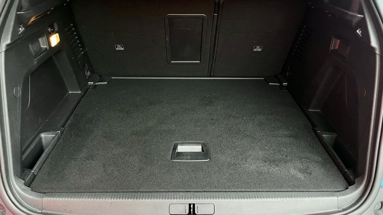 Peugeot 3008 BLUEHDI ACTIVE 131CV - FULL LED, VIRTUAL COCKPIT, NEOPATENTATI