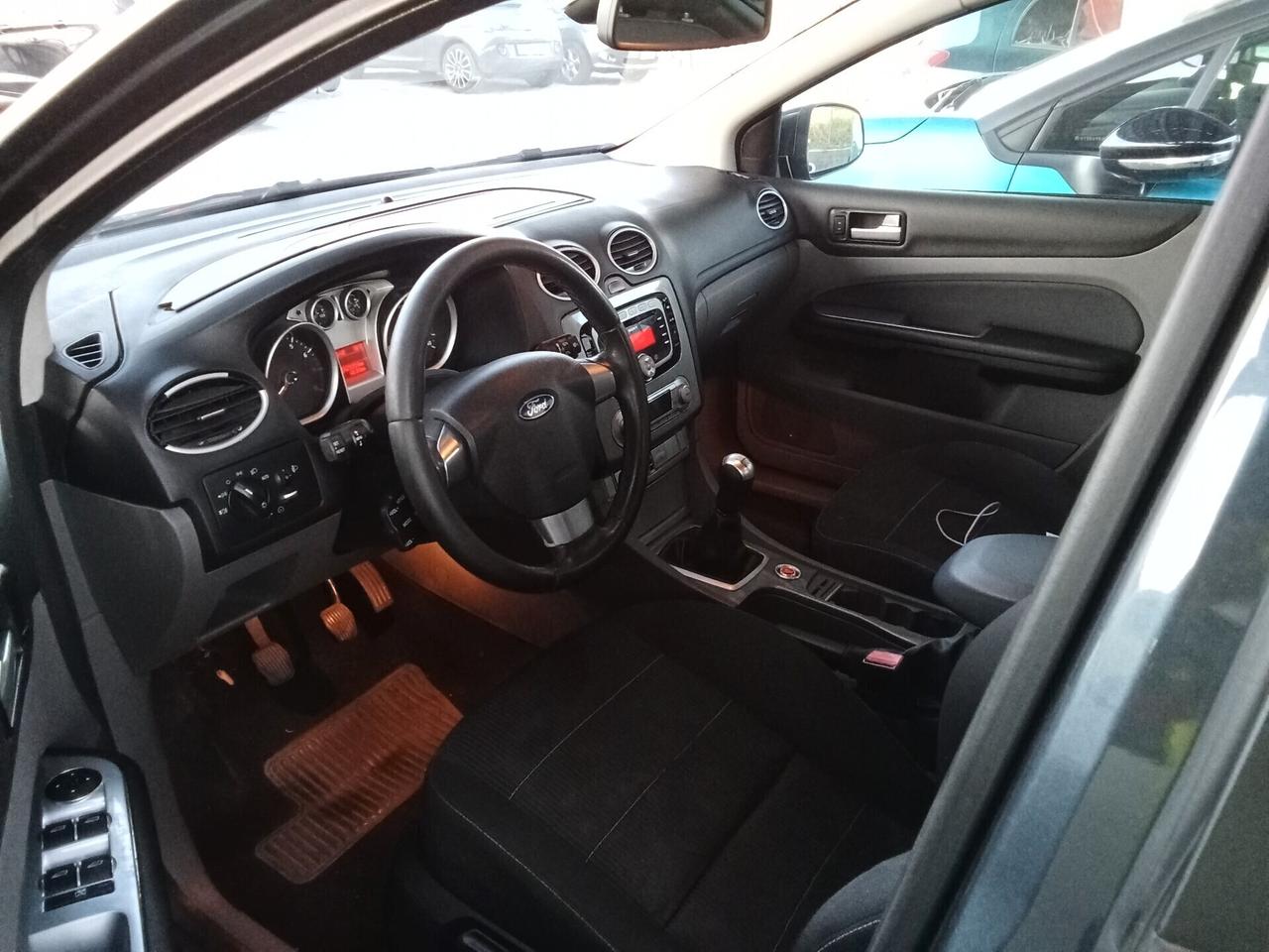 Ford Focus 1.6 ~GPL~Titanium~FULL OPTIONAL~2010
